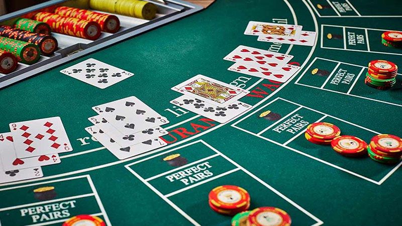 Tìm hiểu chi tiết cách chơi blackjack cho người mới